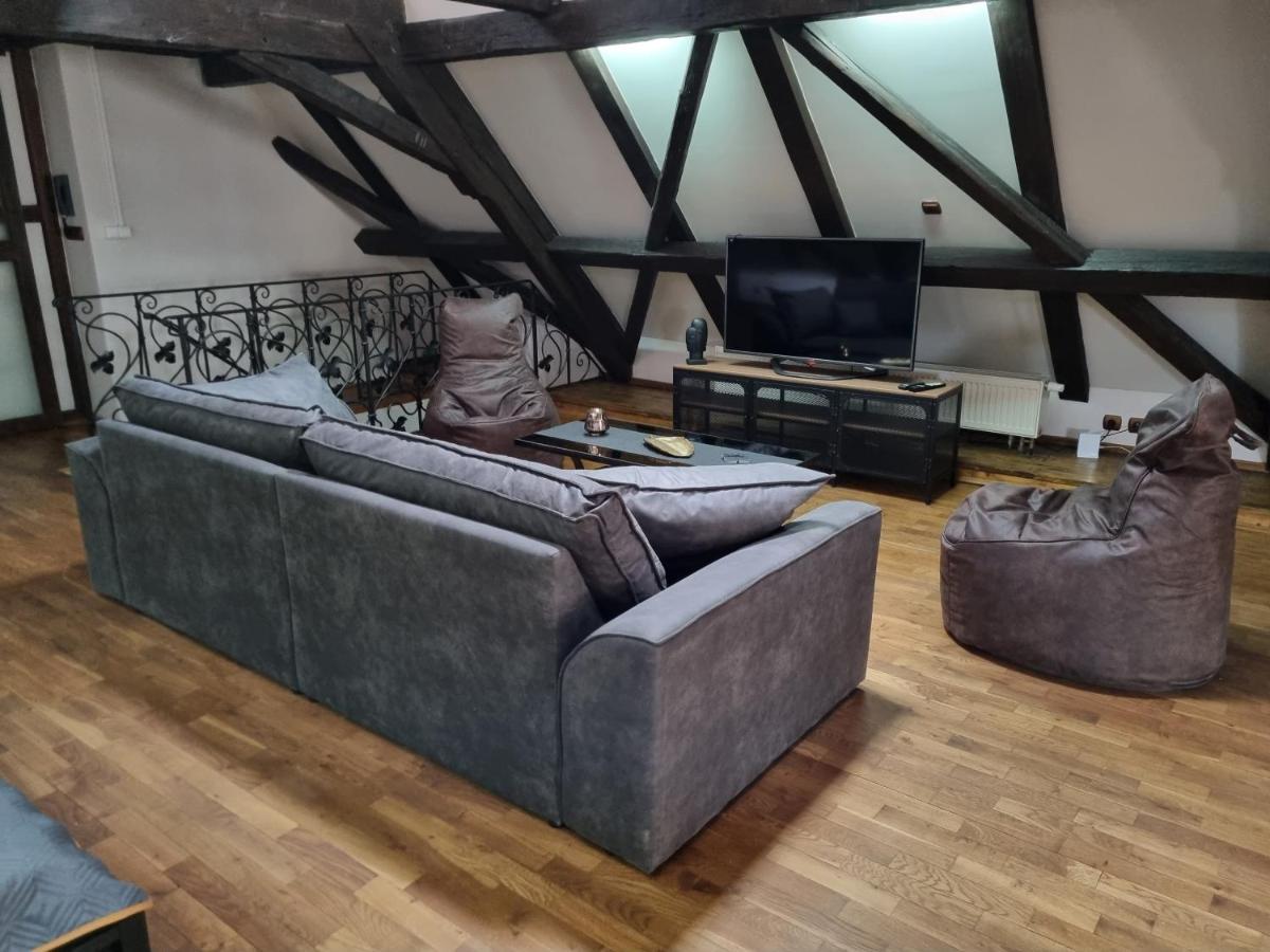 Galerie Vila Lucia #5 - mezotonový apartmán Plzeň Esterno foto