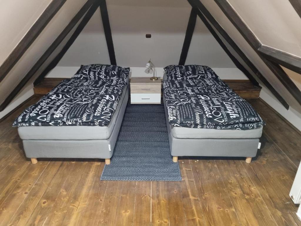 Galerie Vila Lucia #5 - mezotonový apartmán Plzeň Esterno foto